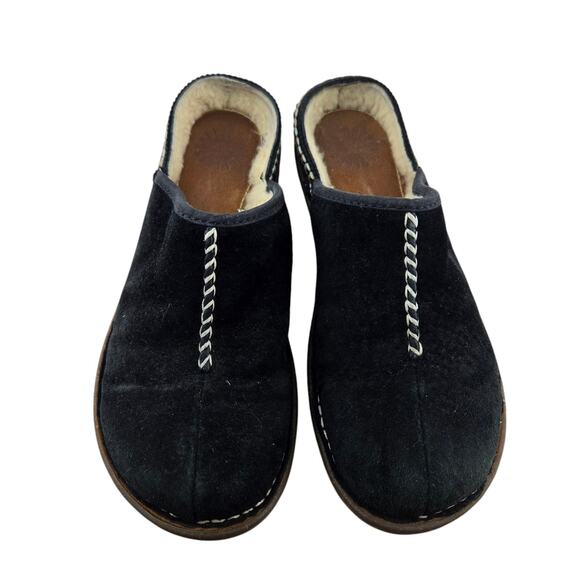 UGG Slip On Mules Clogs Womens 9 Black Suede Shearling Embroidered Bohemian Boho - Picture 4 of 10